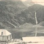 Luchon cascade falling into the Lac D'Oô